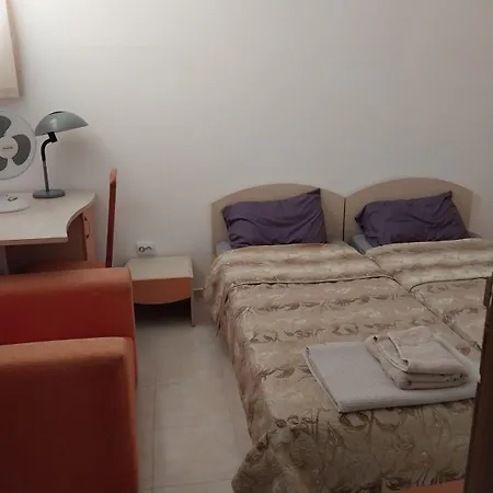 3 Sanny Day 2 * Σάνι Μπιτς